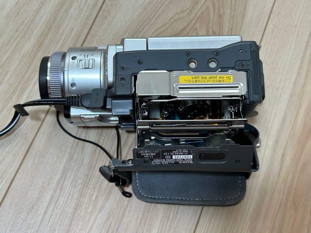 SONY ハンディカム DCR-TRV70 MINI DV