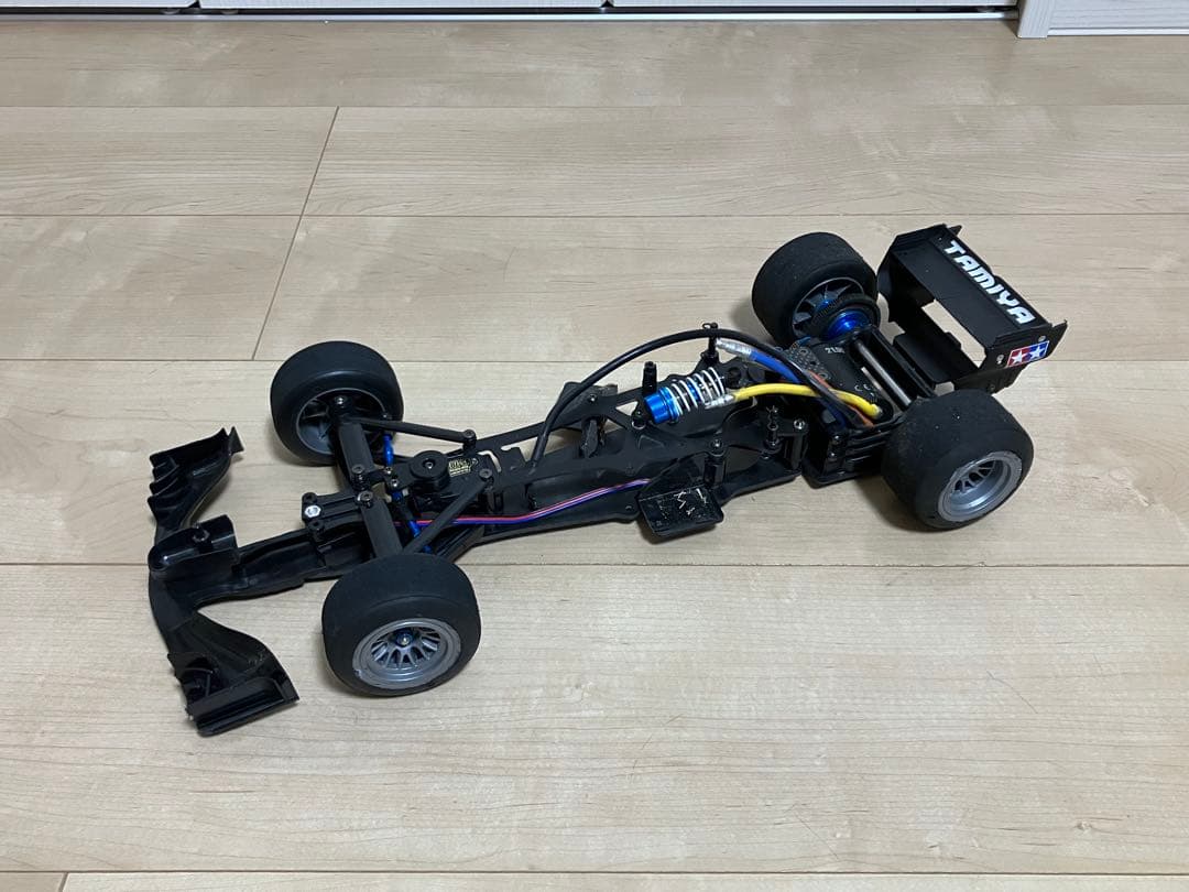 た*か様 【オークション】説明書付きタミヤF104PRO2モーターサーボスペアパ