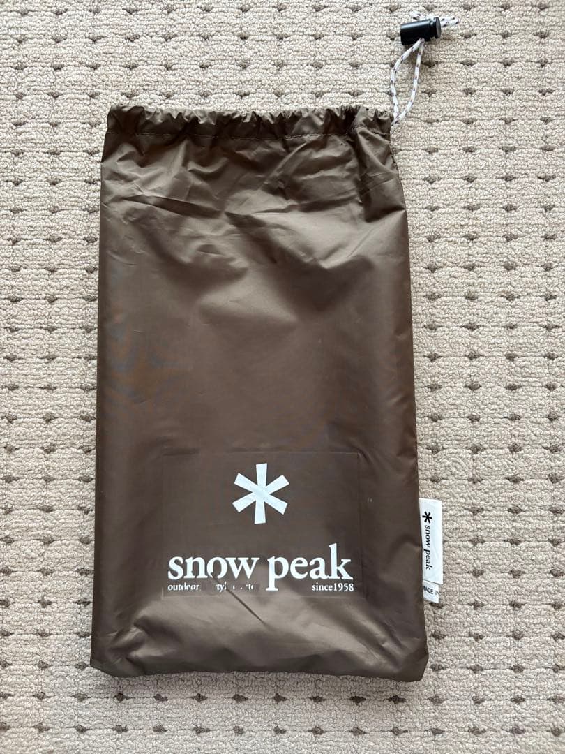  peak ライトタープSTP-381とポールセットTP-090