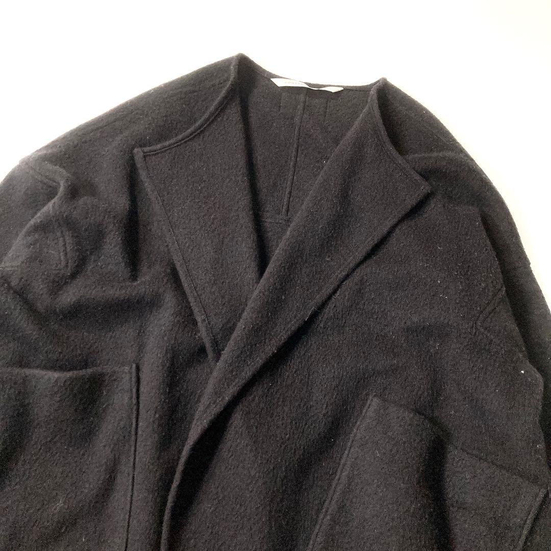COGTHEBIGSMOKE KENSINGTON COLLARLESS コート