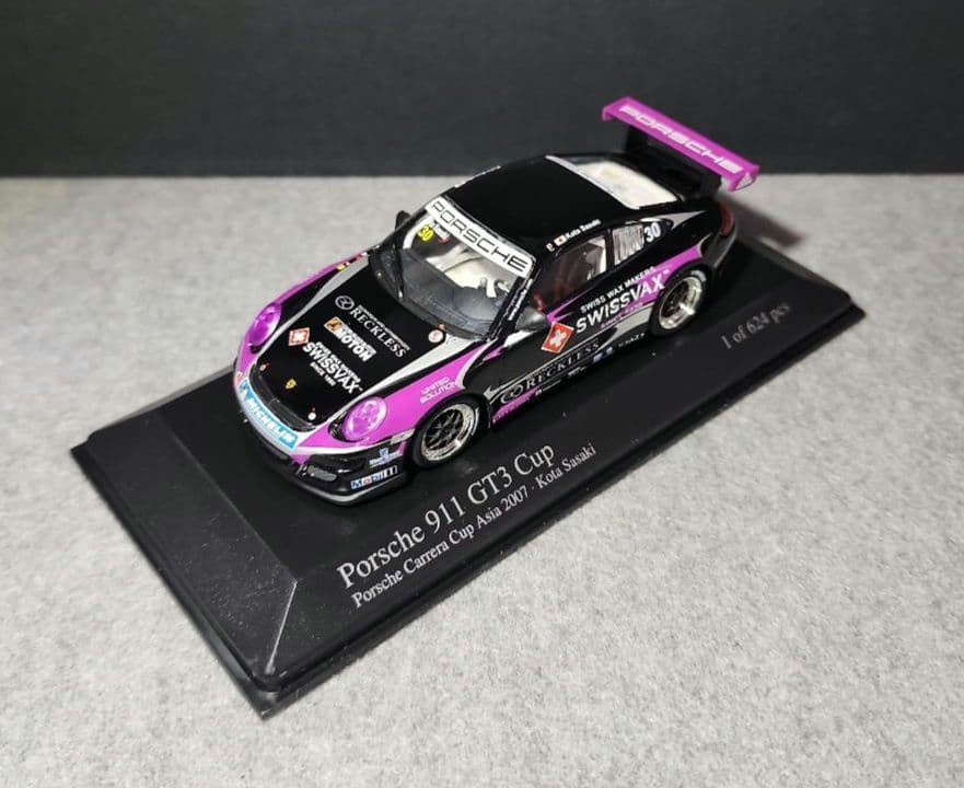 ミニチャンプス 1/43スケール ポルシェ911GT3Cup