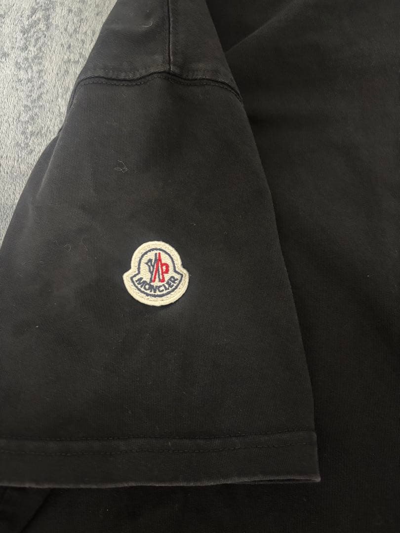 Monclerモンクレール フロッキー カレッジロゴ Tシャツ