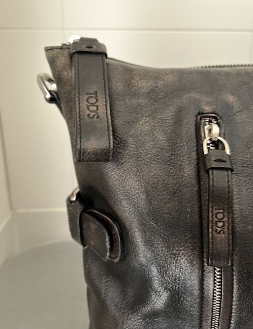 TOD'S （トッズ）バックル付き テクスチャードレザー メンズ バッグ　レア品