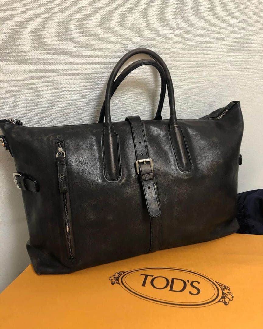 TOD'S （トッズ）バックル付き テクスチャードレザー メンズ バッグ　レア品