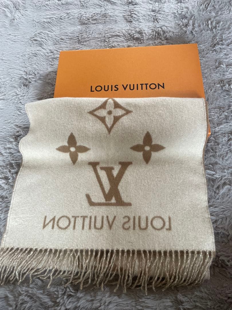 LV マフラー