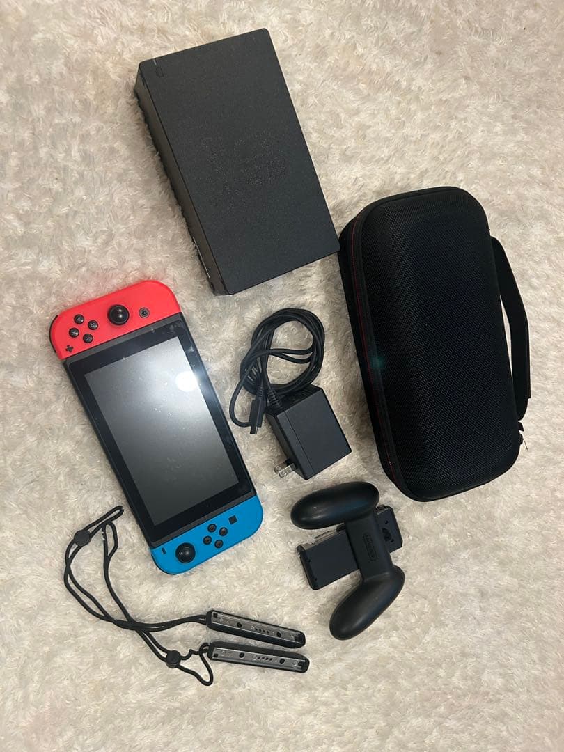 Nintendo Switch 赤/青 本体 充電器・ケース付