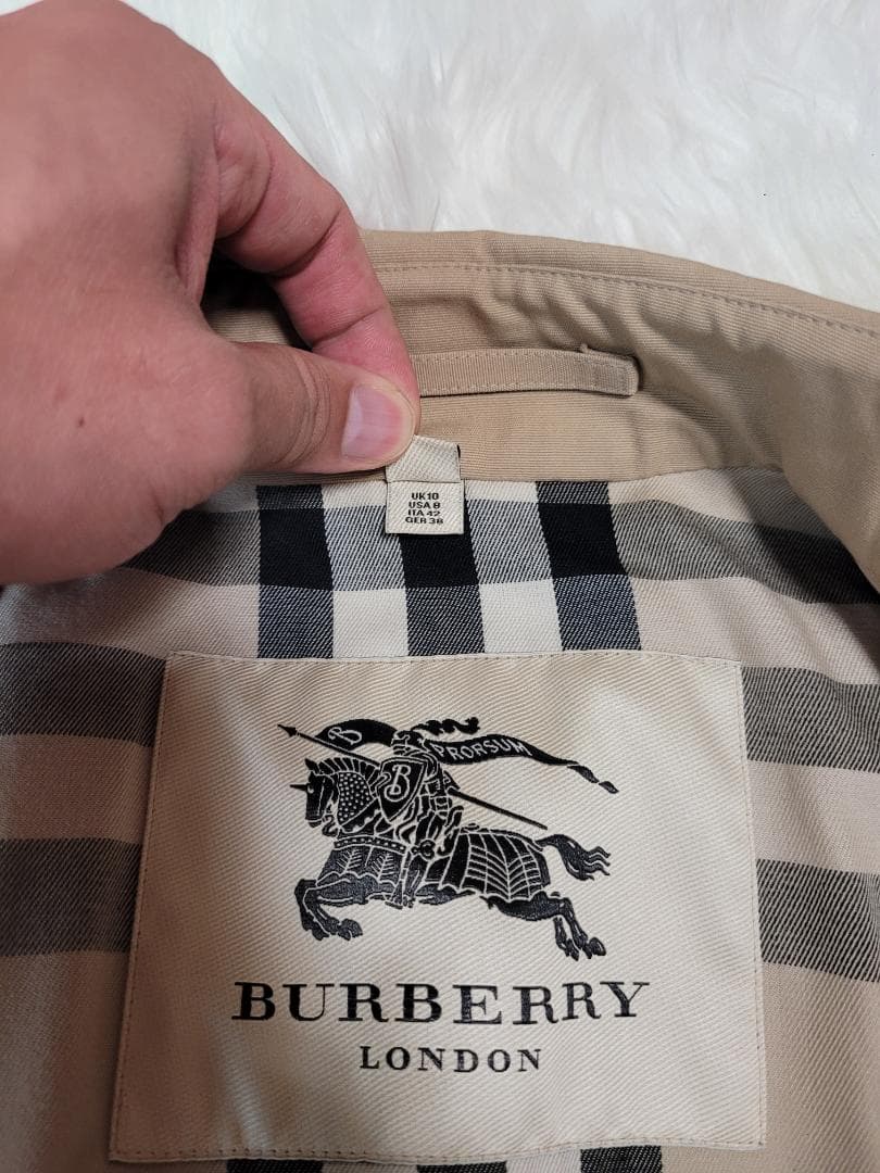 断*中様 【新品】BURBERRY バーバリー　ベージュ トレンチコート チェッ