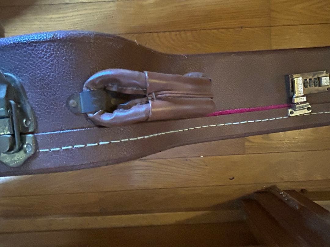 ギブソン ＥＳ一335 美品 人気のcherry色