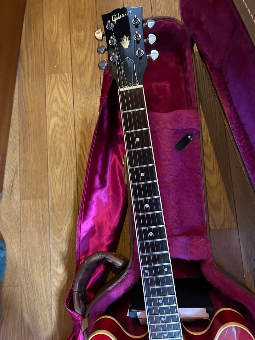ギブソン ＥＳ一335 美品 人気のcherry色