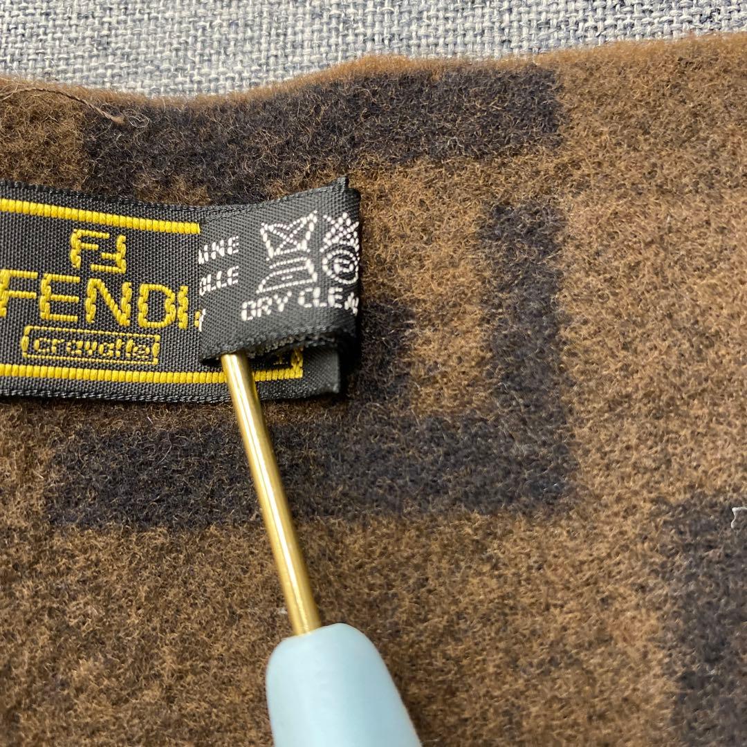 N900◯ FENDI フェンディ ウールマフラー ロゴ