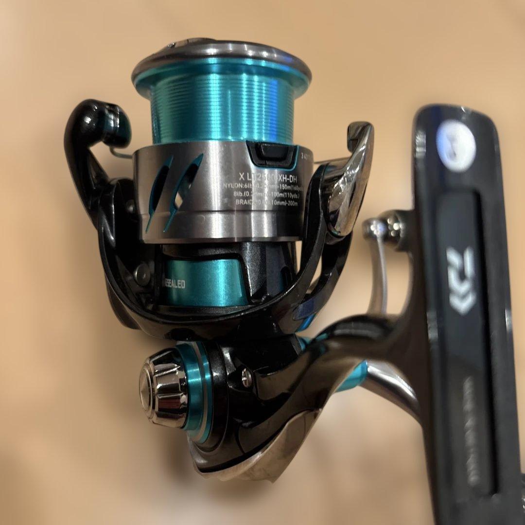 Daiwa エメラルダス　CLT2500-XH-DH
