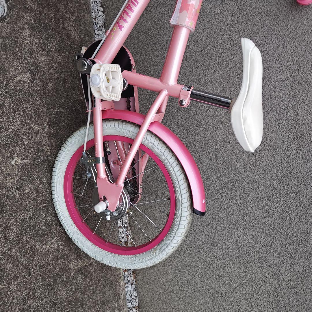 サイクルベースあさひ ピンクの子供用自転車 フロントバスケット付き