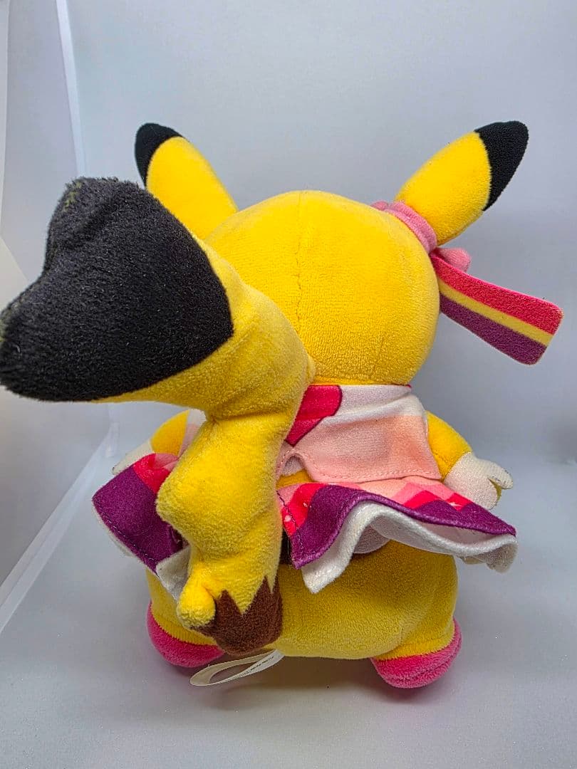 ポケモンセンター販売　希少　アイドル・ピカチュウ　ぬいぐるみ
