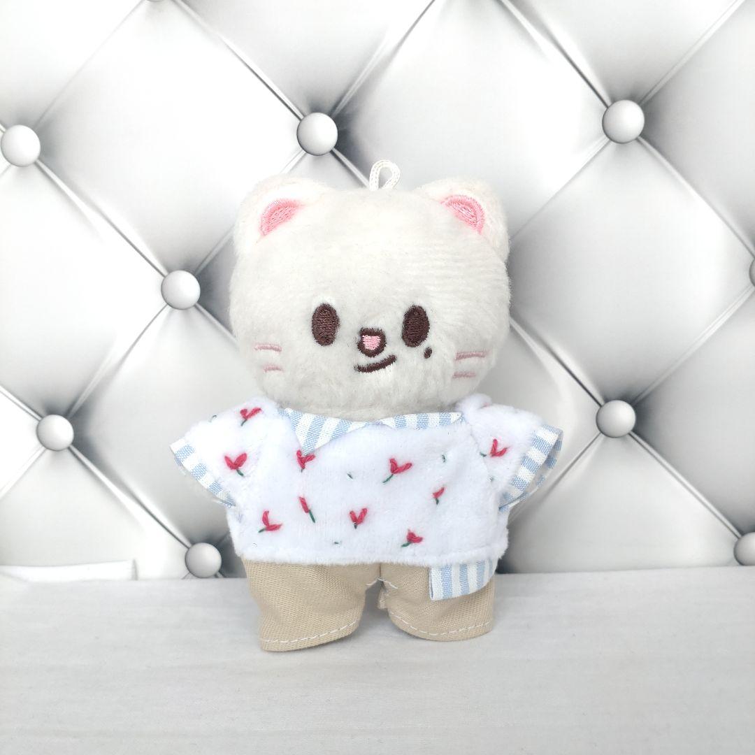 ハチワレさま　10センチサイズのぬいぐるみ服