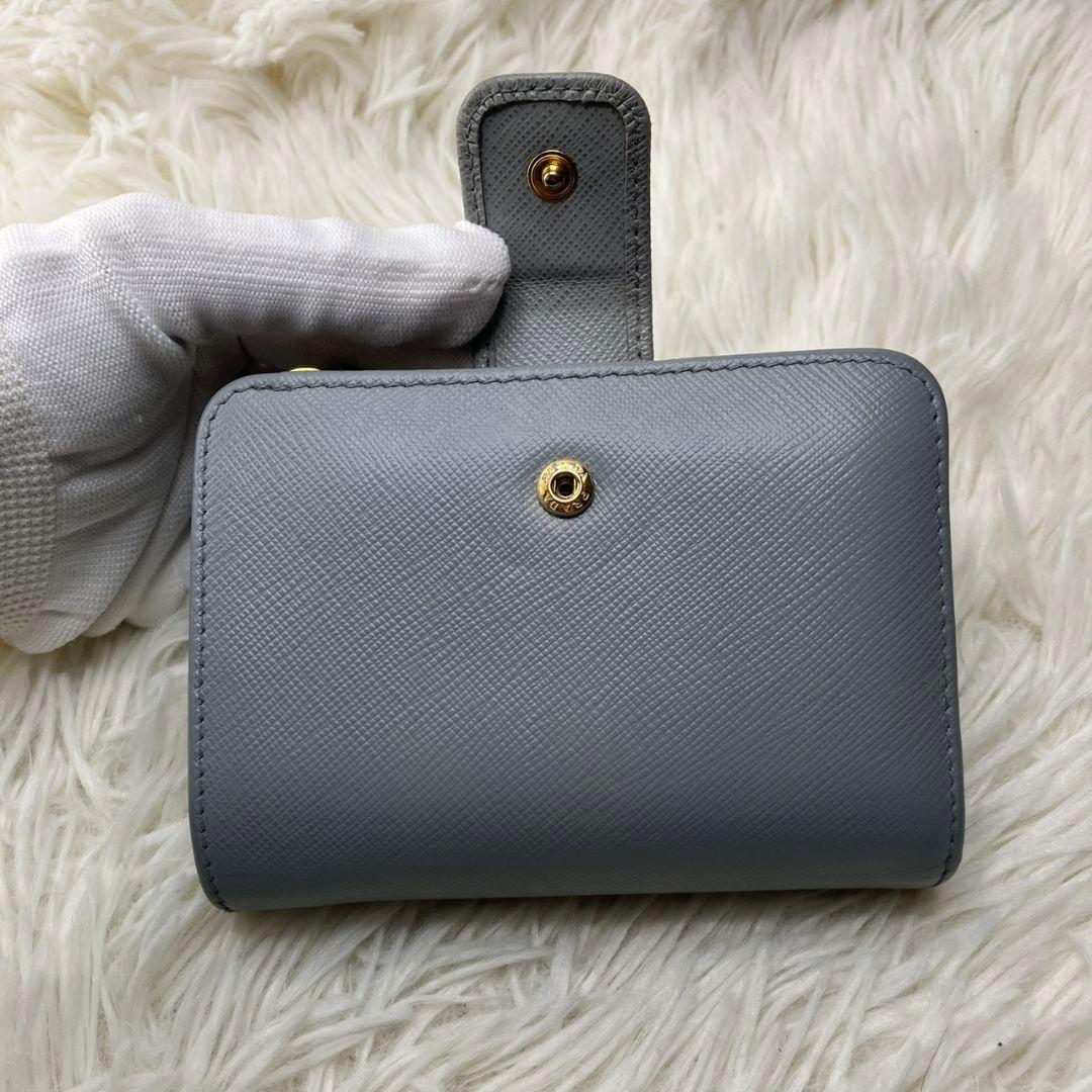 ✨現行モデル✨PRADA 二つ折り　財布　サフィアーノ　メタルロゴ　ICタグ