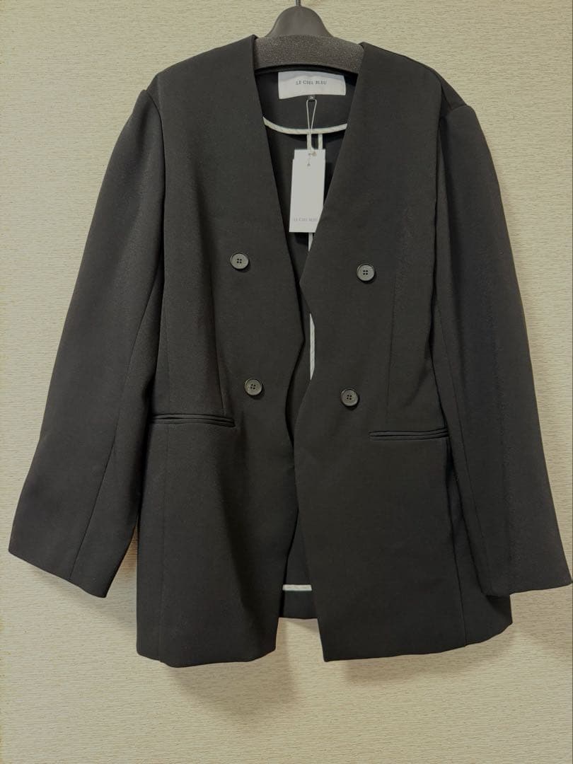 新品未使用タグ付きLE CIEL BLEU Curve Line Blazer
