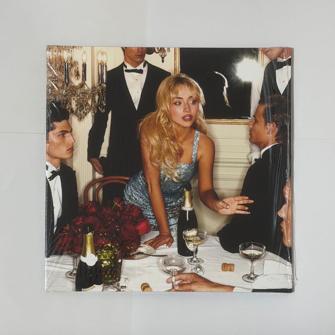 Sabrina Carpenter　直筆サイン入りレコード（UK限定カード)