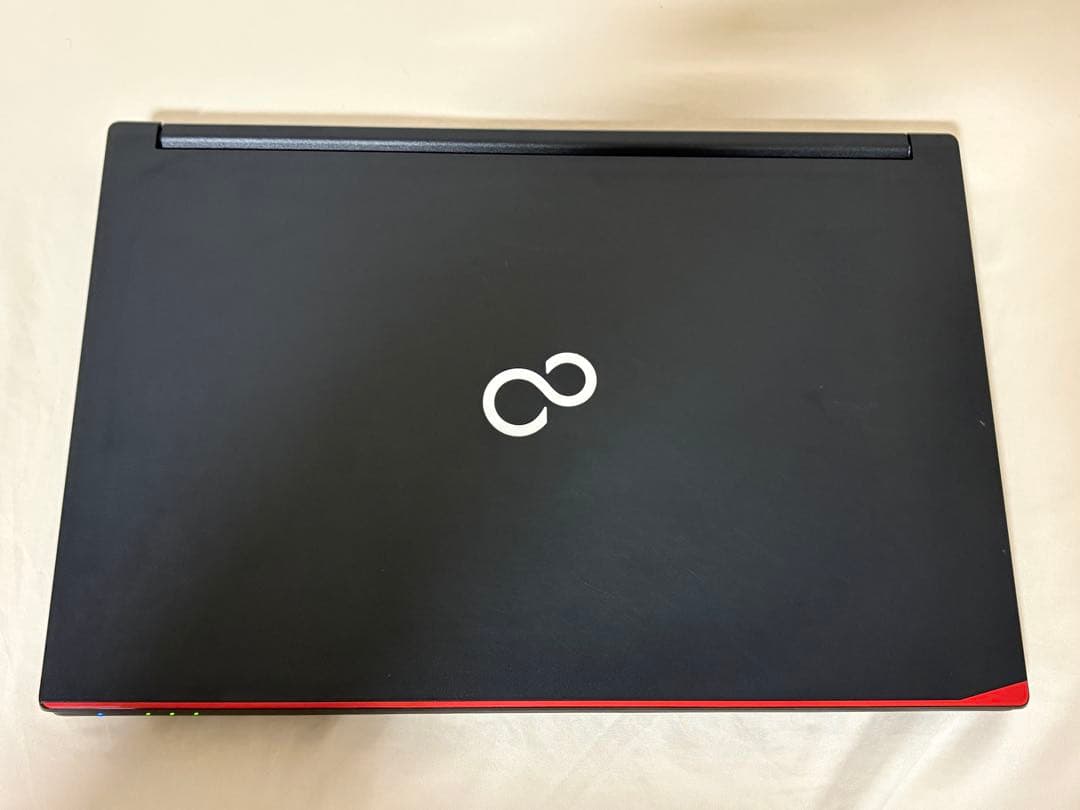 富士通 ノートパソコンLIFEBOOK A577/S