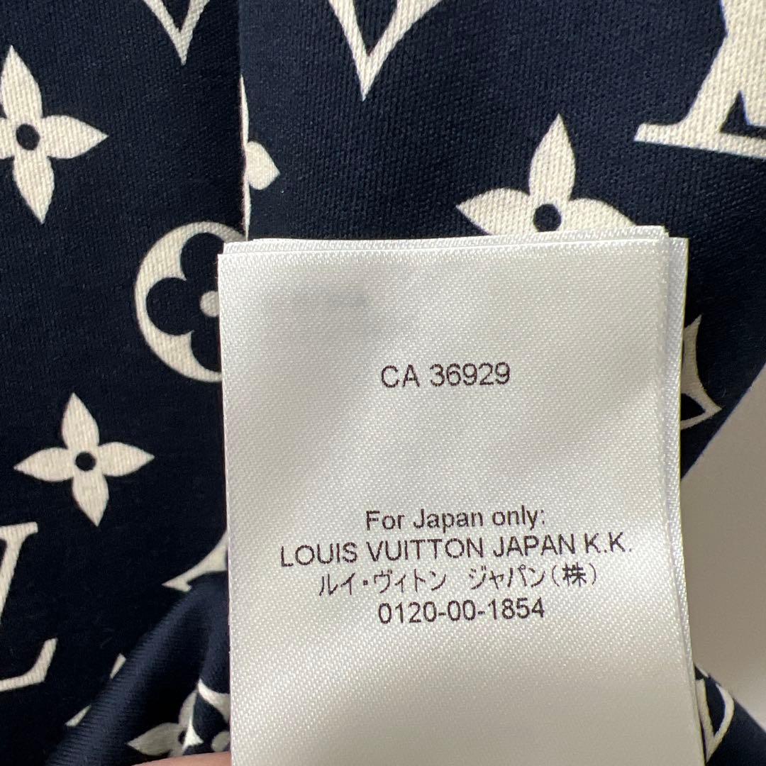 未使用　LOUIS VUITTON グラフィックモノグラムTシャツ　チェーン