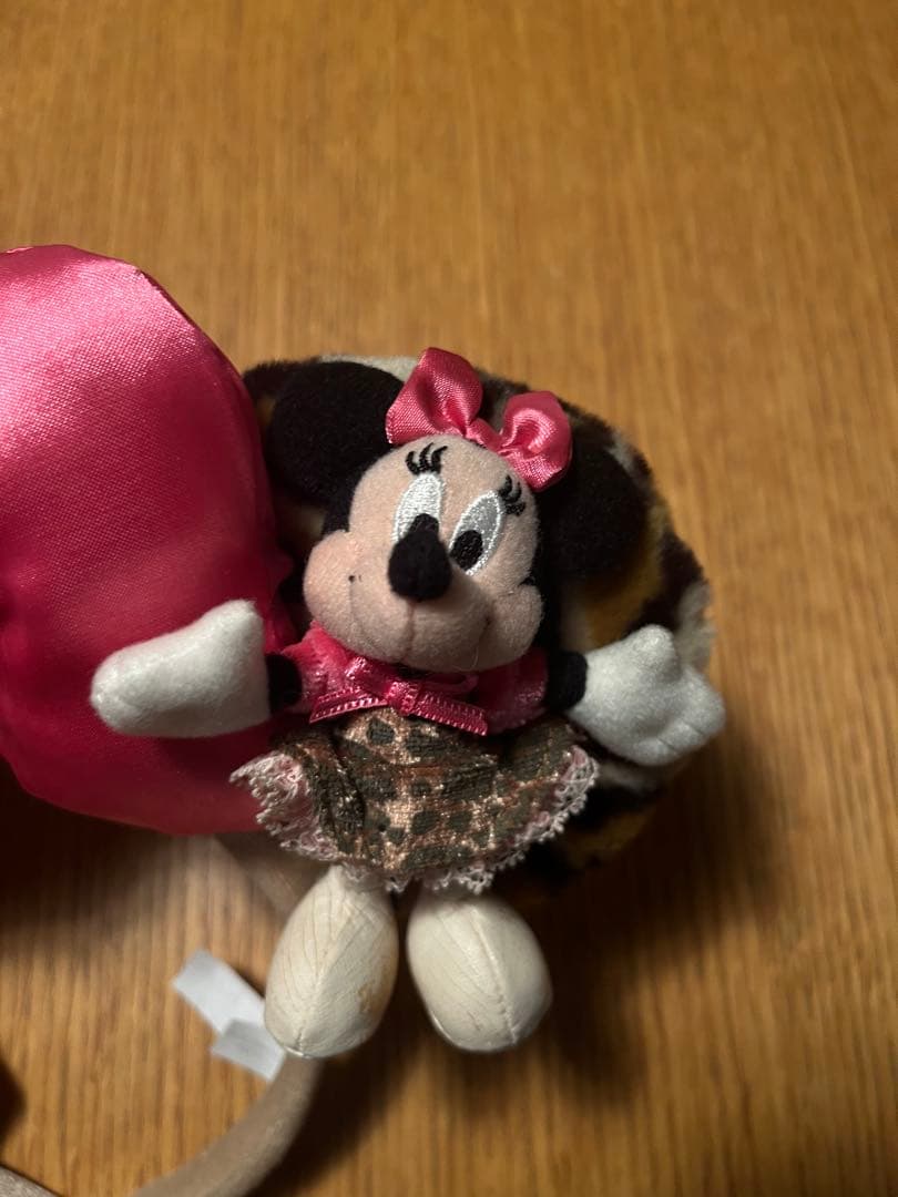 ミニーちゃんのヒョウ柄カチューシャ