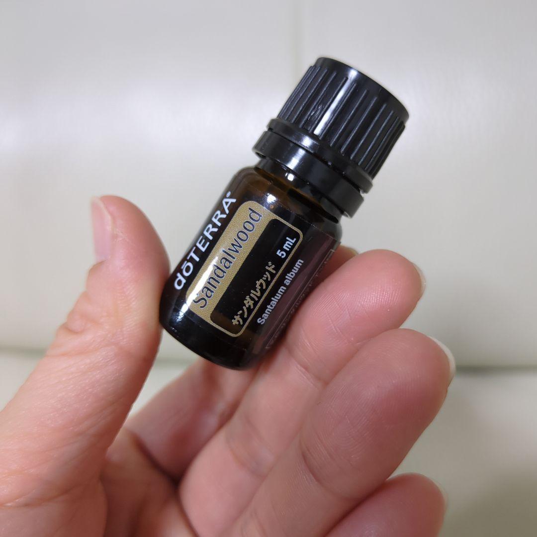 doTERRA サンダルウッド 5 mL　2滴使用(*^^*)