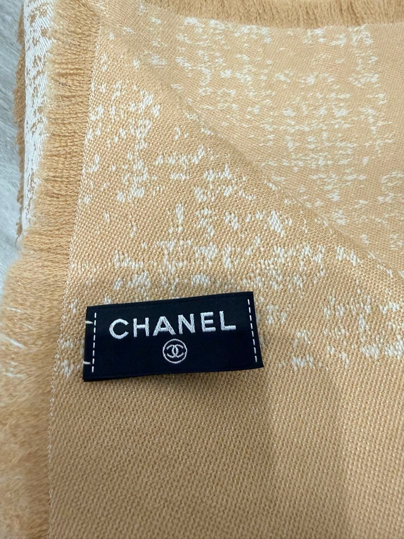 魂　【新品未使用】CHANEL 2024イヤーズギフト　大判ストール