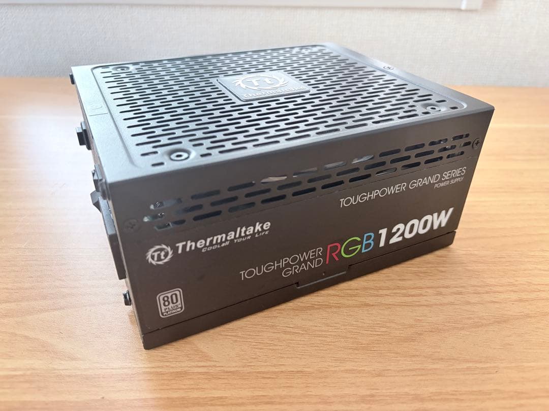 電源ユニット Thermaltake RGB 1200W 80Plus Platinum