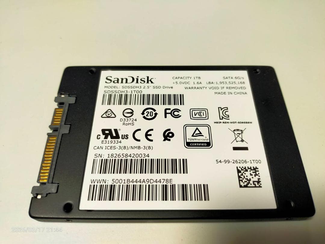 SanDisk Ultra 3D SATA 1TB 使用時間 3640時間