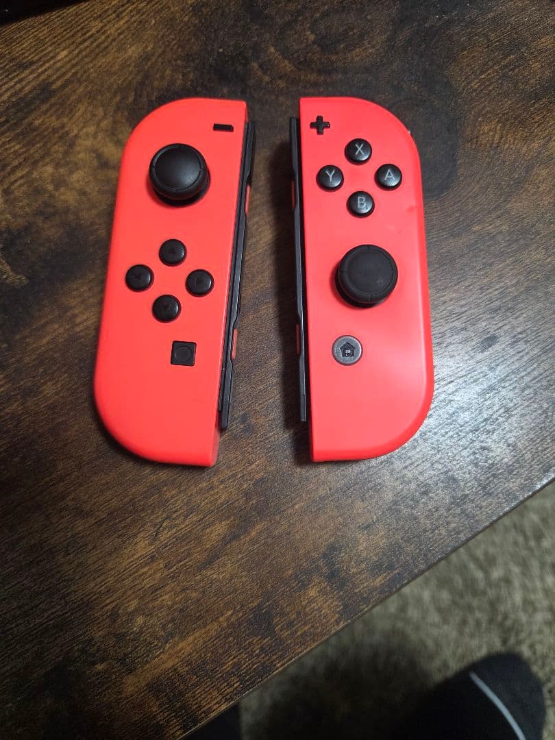 Nintendo Switch 赤本体