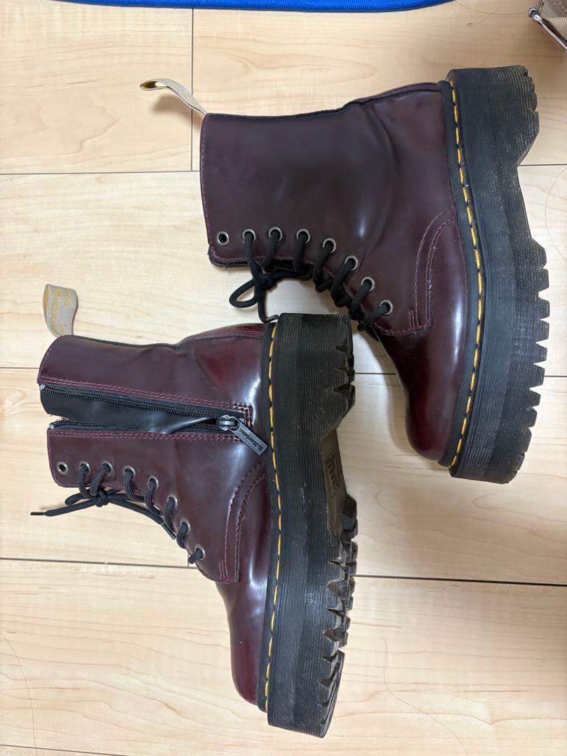 Dr. Martens JADON 8 ホールUK4チャック付き厚底最終値下げ❗️