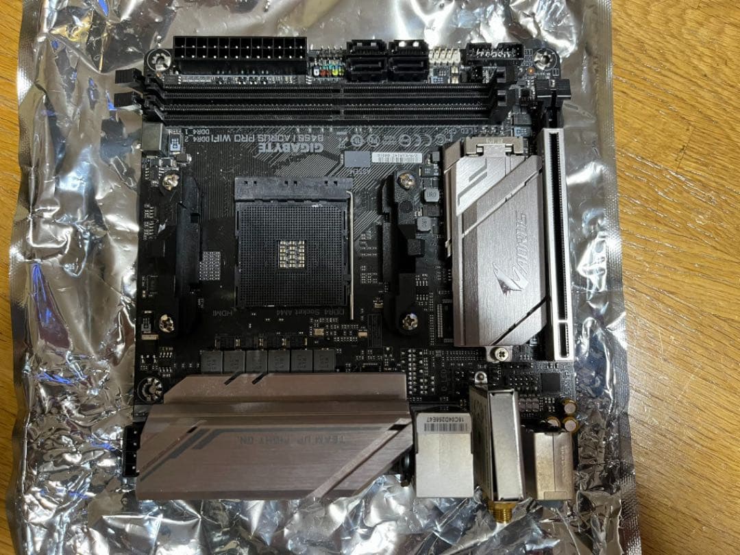 マザーボード GIGABYTE B450I AORUS PRO WiFi