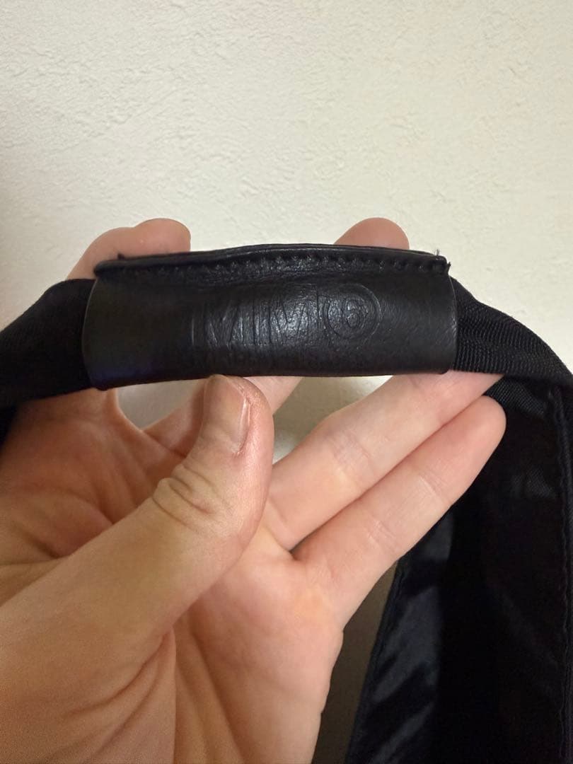 EASTPAK MM6 ブラック ボディバッグ