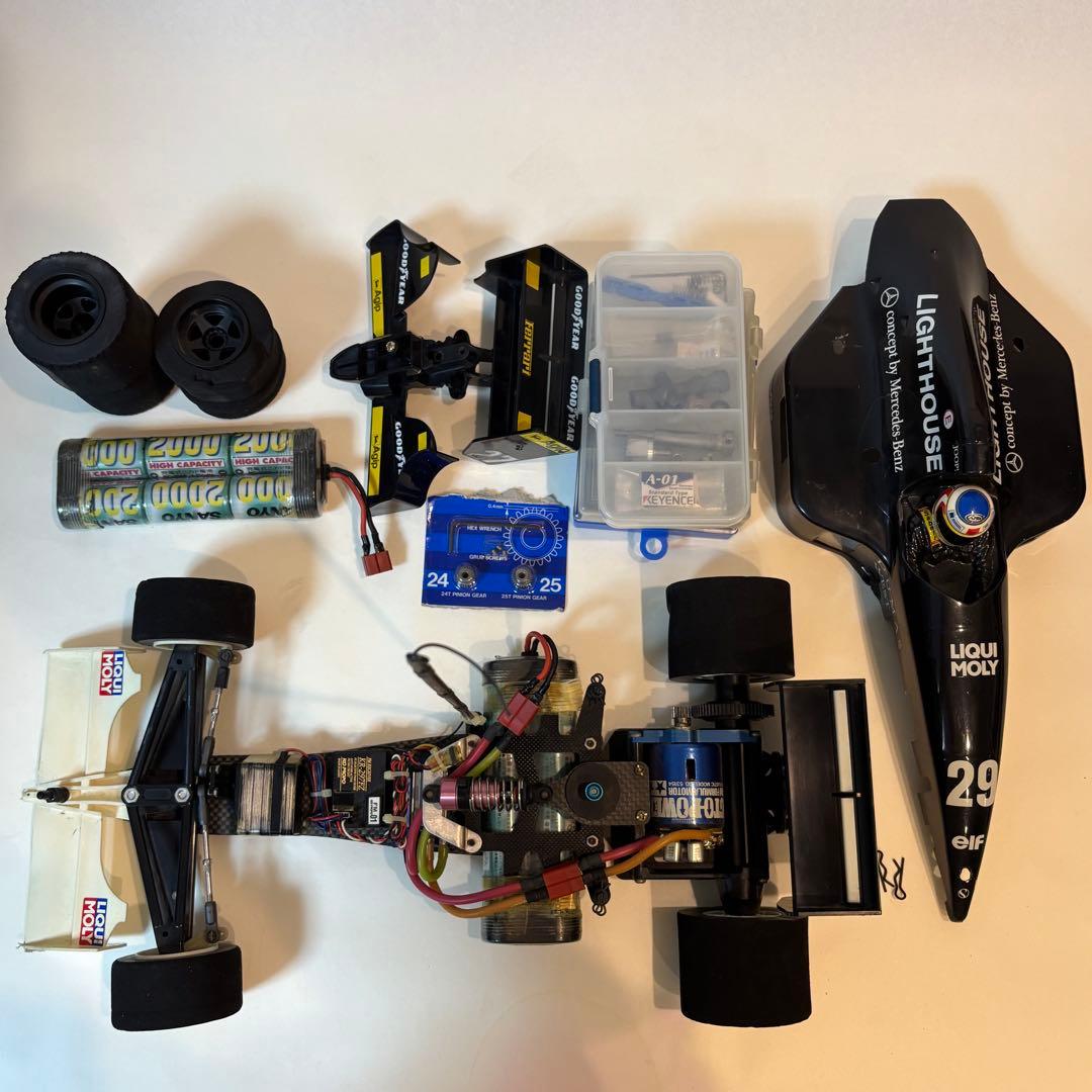 タミヤ F103 ビンテージRCカーセット／動作確認済・おまけパーツ付き
