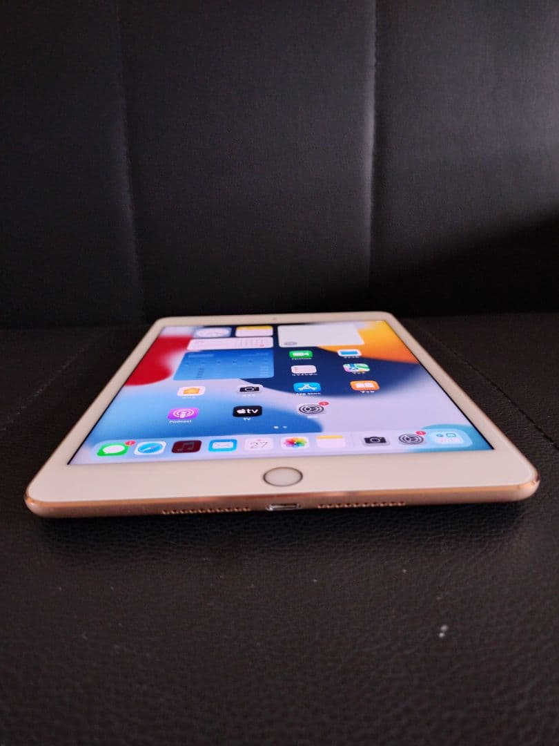 B*a様 Apple iPad mini 4 ゴールド 128GB