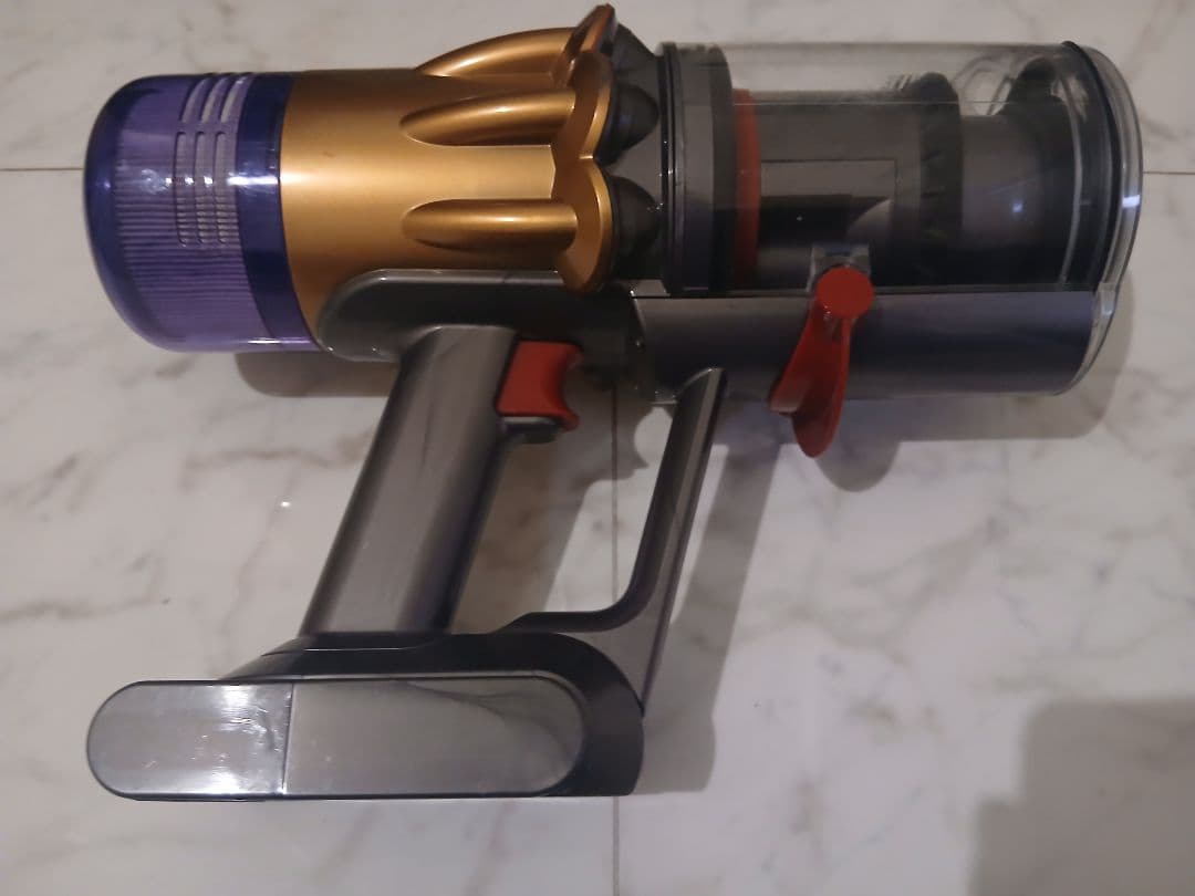 け*)様 Dyson SV18 本体のみ 動作良好 バッテリー表示あり