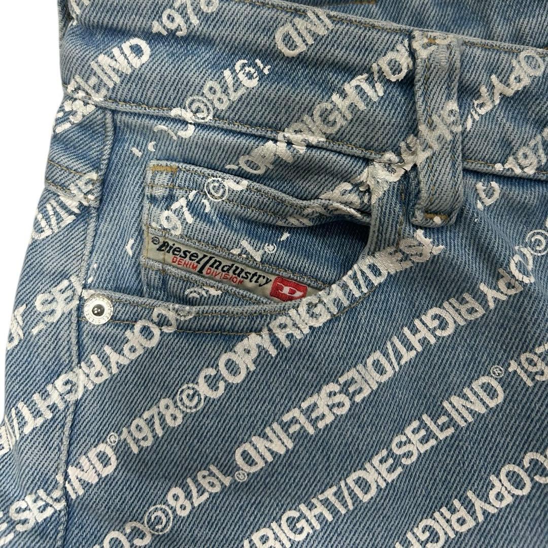 DIESEL ディーゼル 総柄ロゴ デニム D-EISELLE-SP5 W24