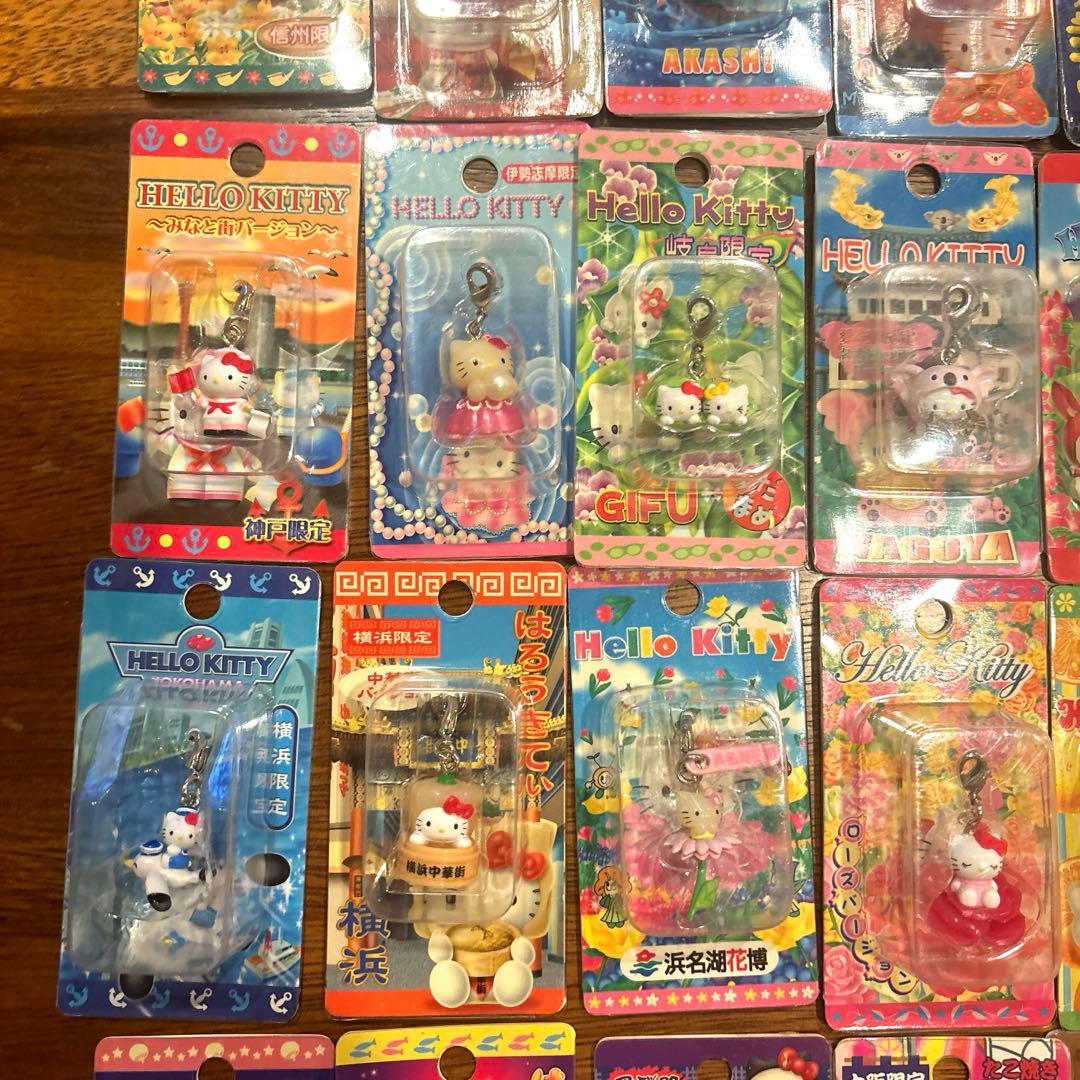 ご当地キティ　ファスナーマスコット《50個セット》