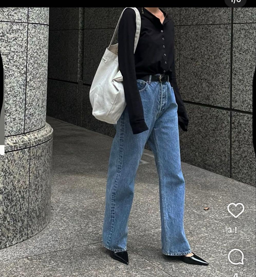 エトレ　ハイライズストレートデニム