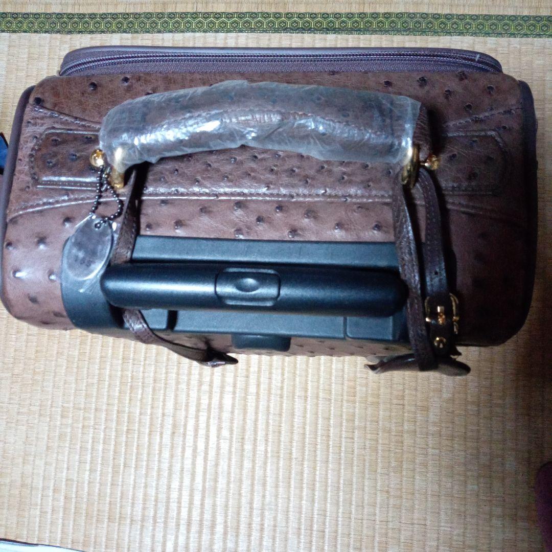 オーストリッチ　キャリーバッグ　日本製
