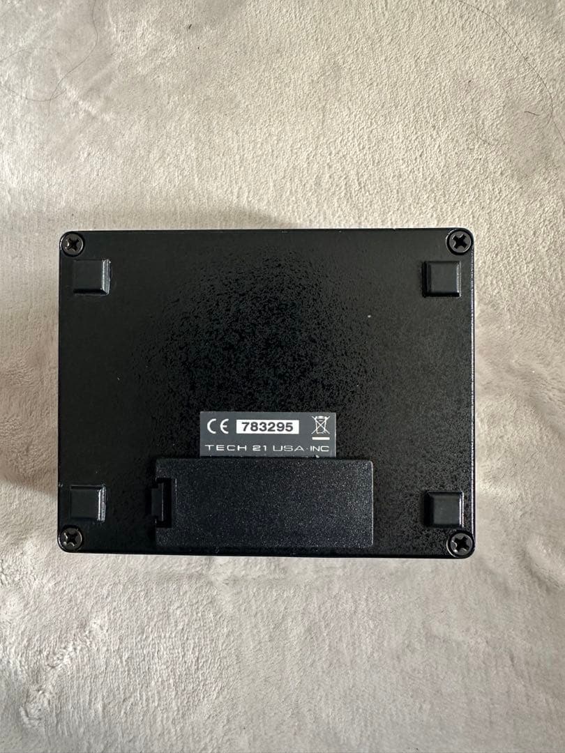 TECH21 Sansamp サンズアンプ Bass D DI V2
