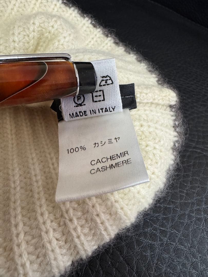 【米米米さん専用 】Cruciani 100%カシミヤ ニット帽