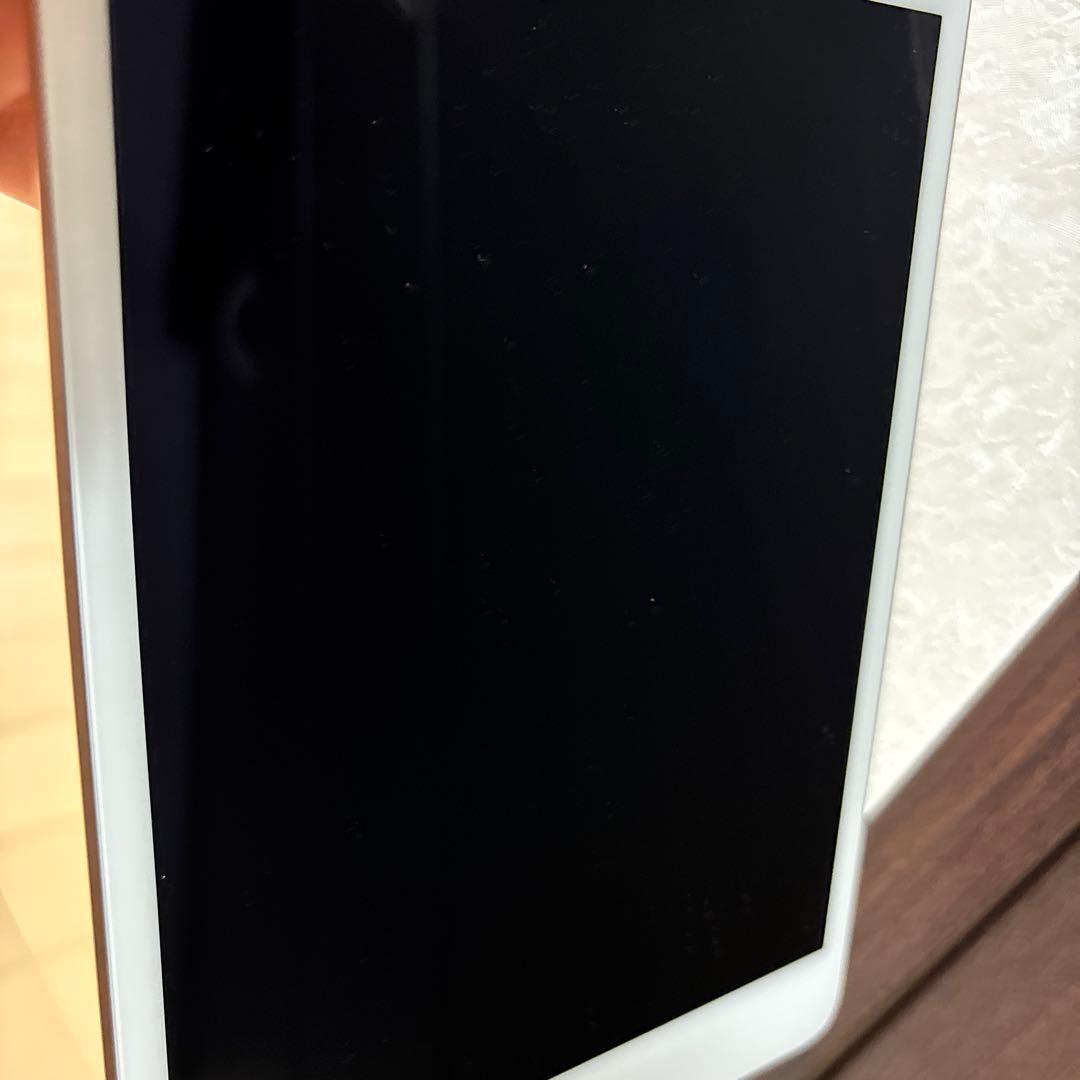Apple iPad (第5世代) ピンクゴールド64GB Wi-Fiモデル