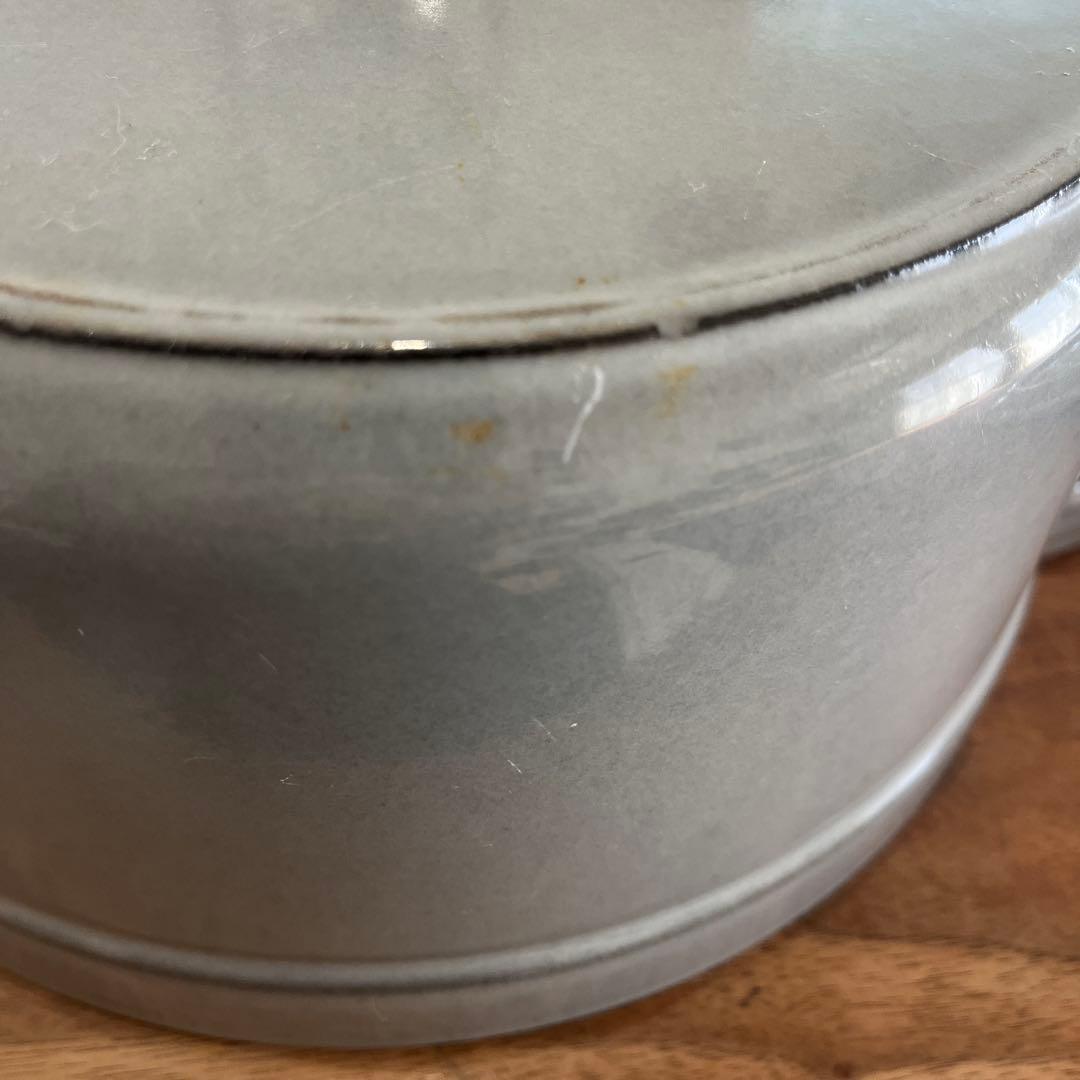 Staub 26cm 鍋　グレー　(週末のみこの値段)