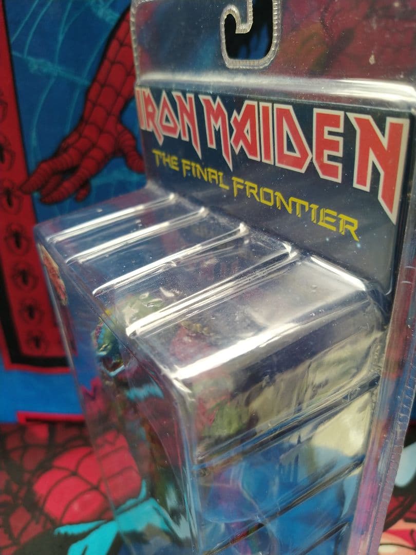 NECA アイアンメイデン (2011年) ファイナルフロンティア 新品・未開封
