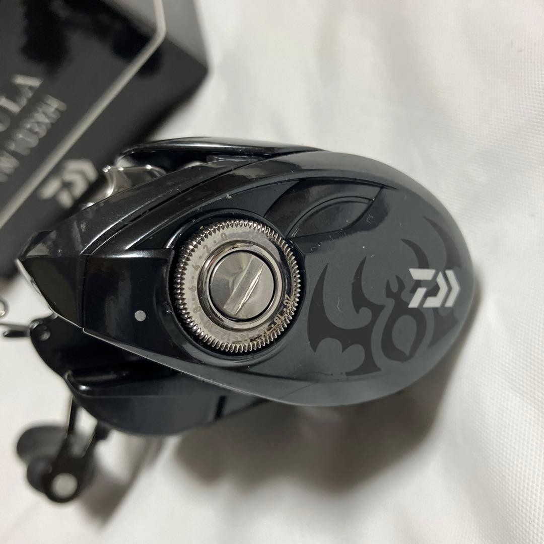 美品！　ダイワ　20タトゥーラSV TW XH おまけ付き