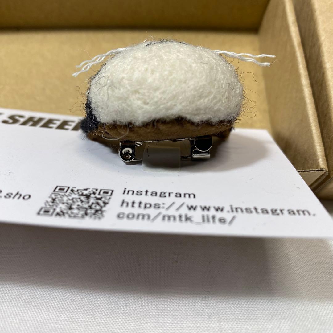 MTK SHEEP 猫の顔ブローチ　箱有り
