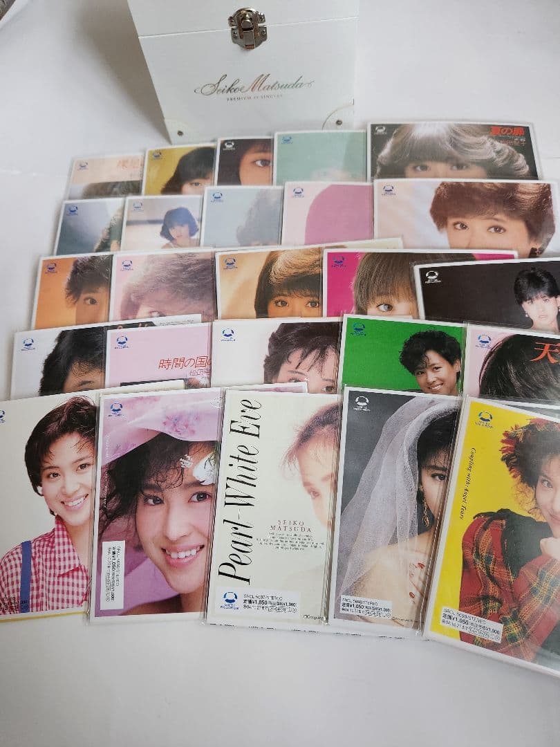 松田聖子 PREMIUM 25 SINGLES CD BOX シングル　ボックス