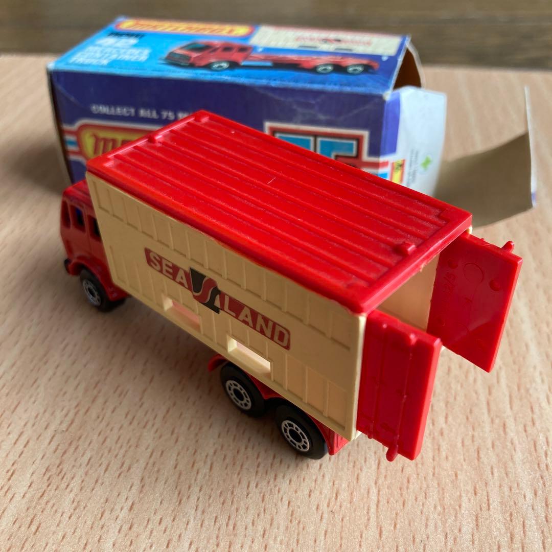 MATCHBOX メルセデス コンテナトラック