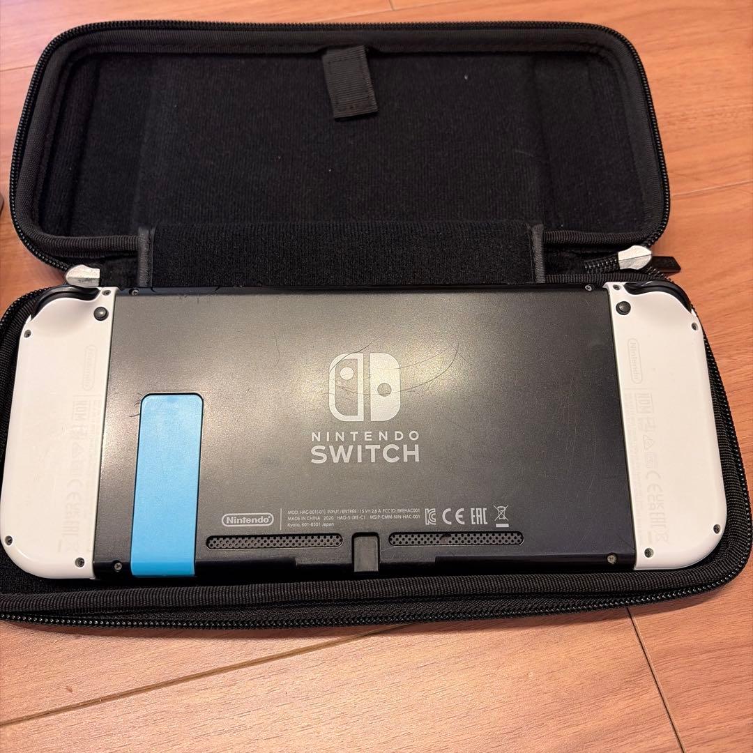 Nintendo Switch ホワイト 本体とケースとドック　3点セット