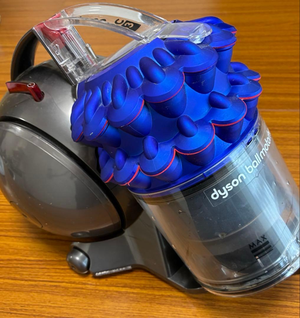 dyson 掃除機　ＤＣ63 ぽぽ新品。